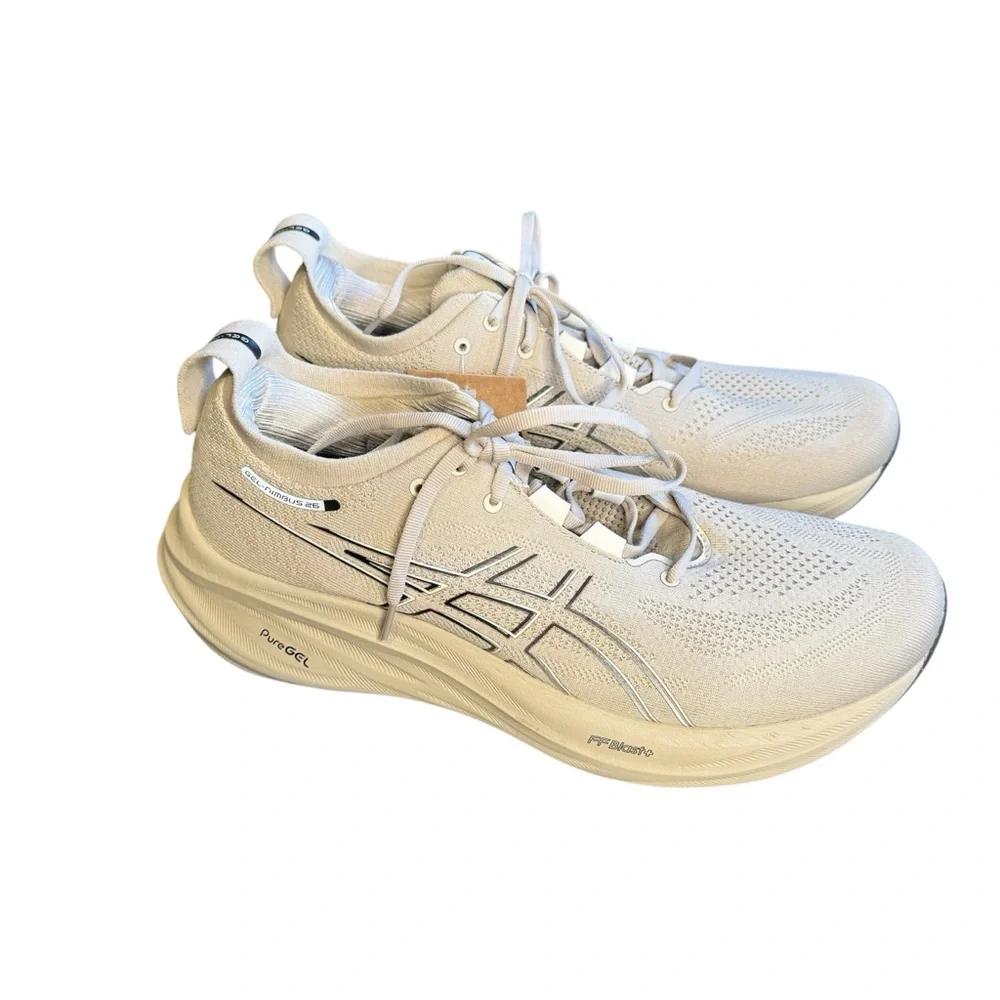 NWT ASICS Men's 11.5 M GEL-Nimbus 26 Running Shoes in Feather Gray/black